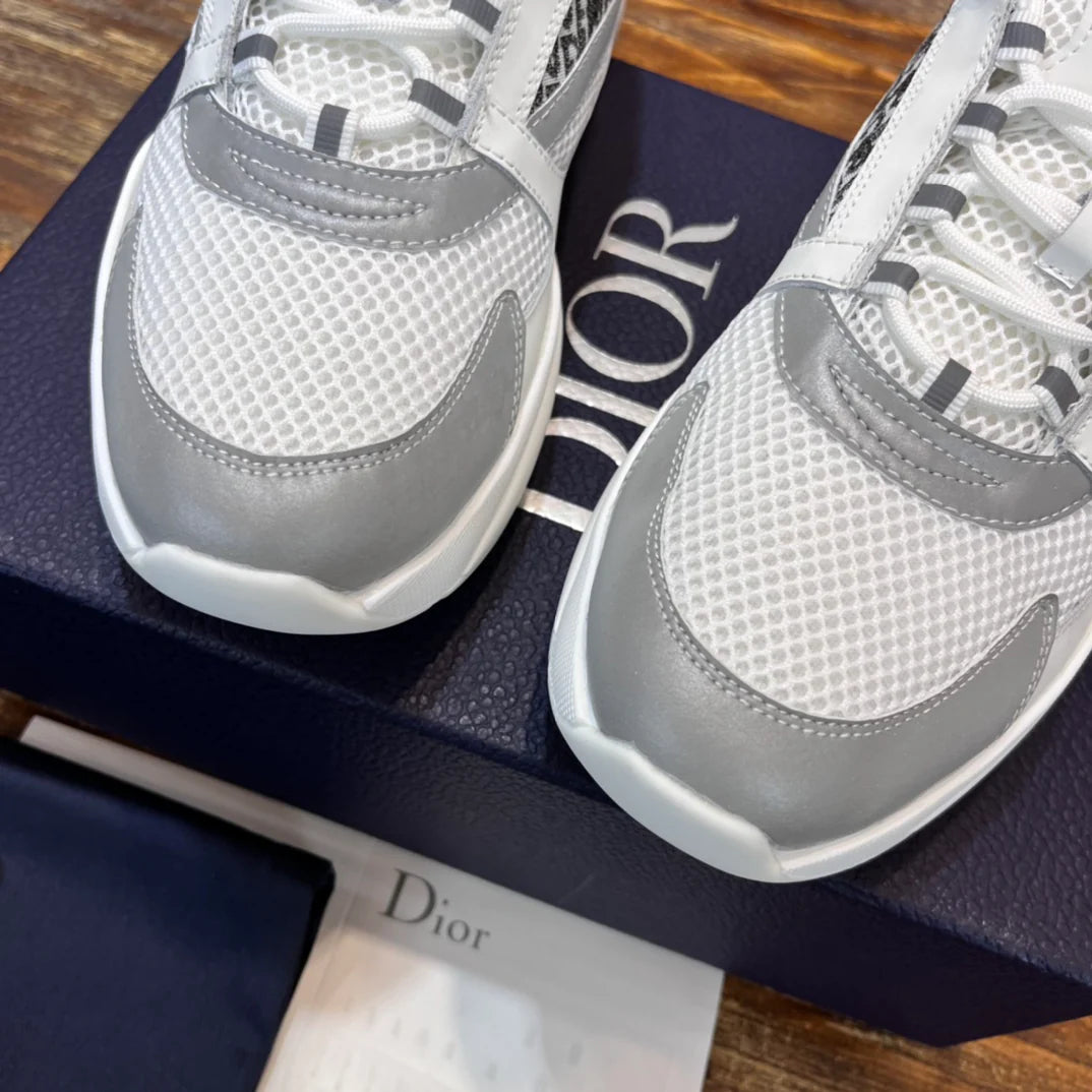 DIOR SNEAKER