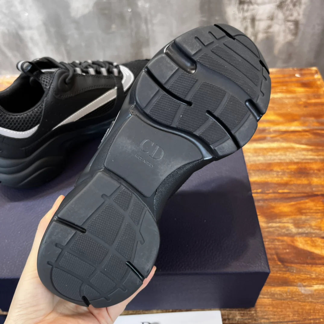 DIOR SNEAKER