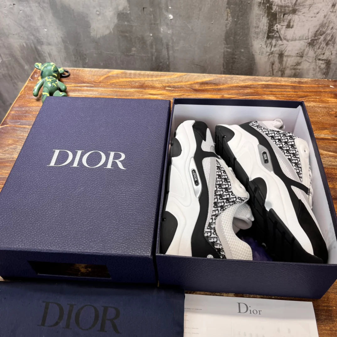 DIOR SNEAKER