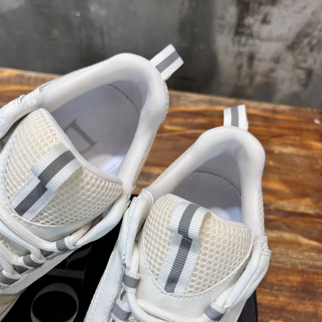 DIOR SNEAKER
