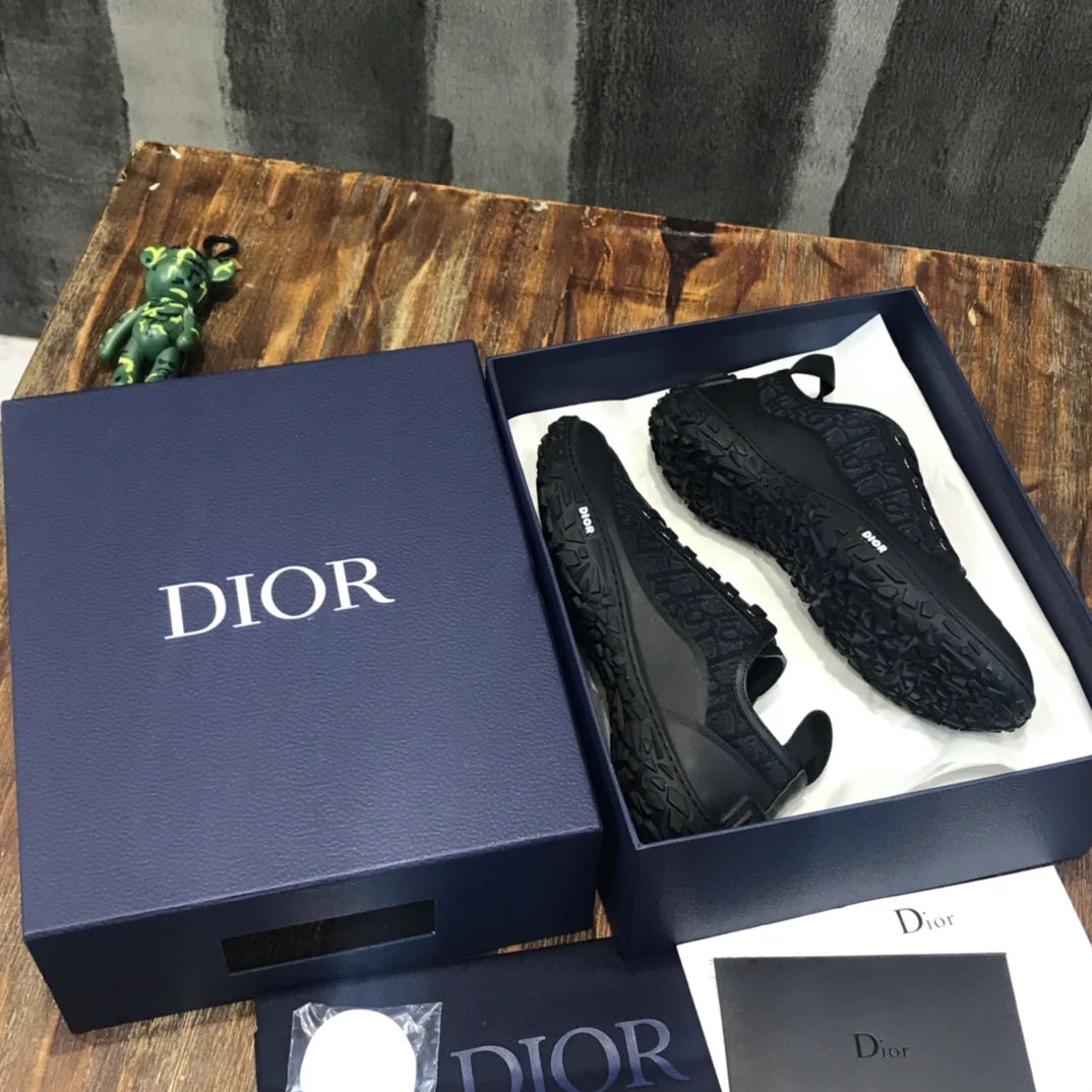 DIOR SNEAKER