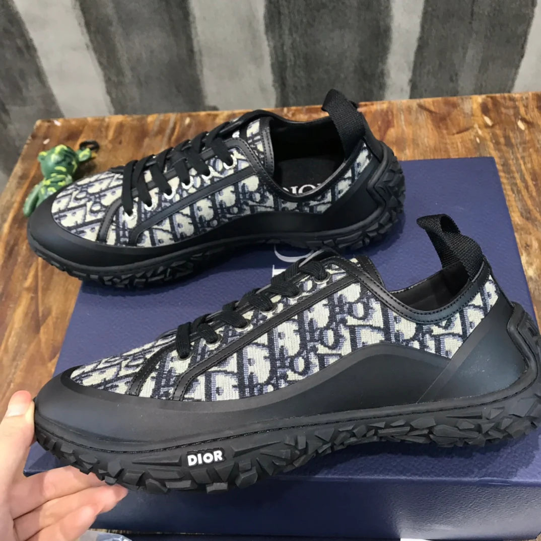 DIOR SNEAKER