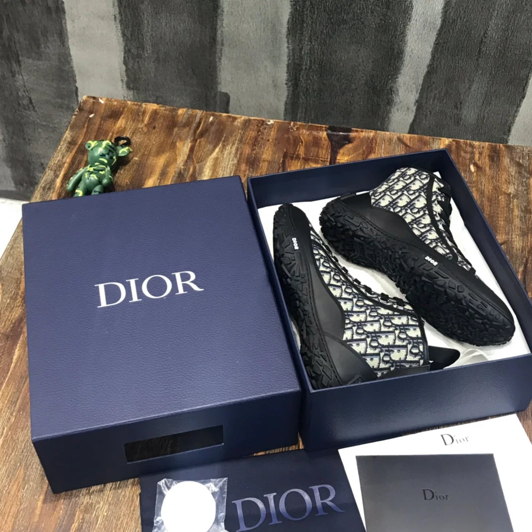 DIOR SNEAKER