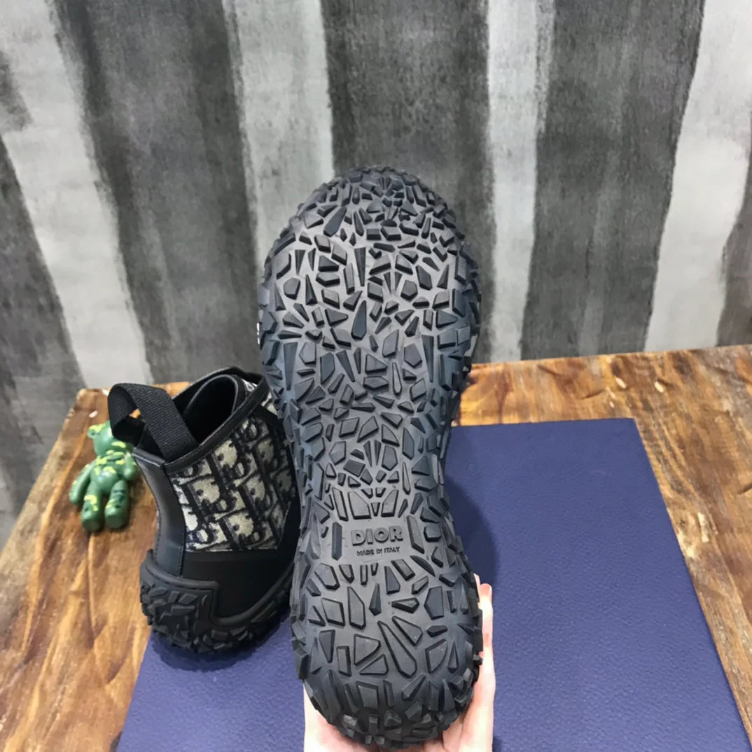 DIOR SNEAKER