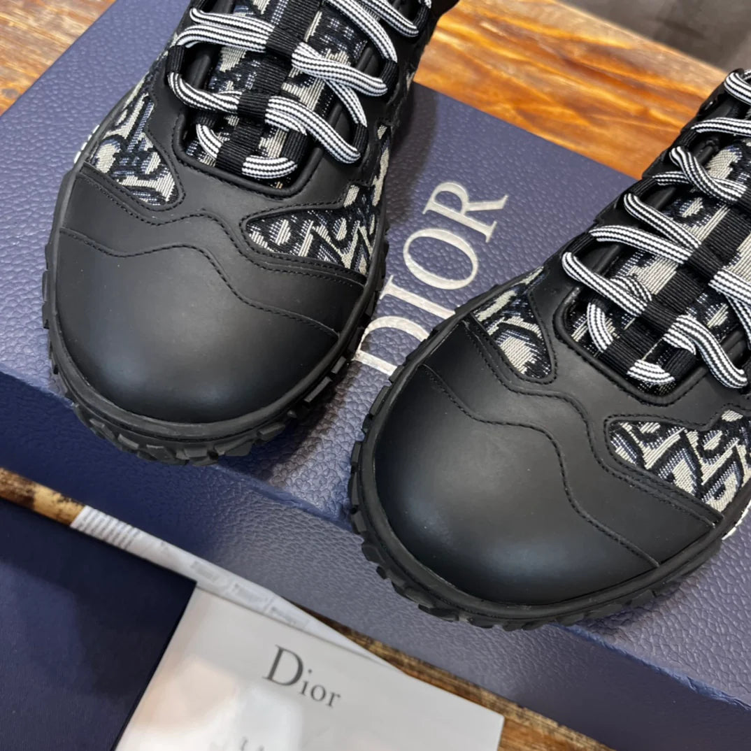 DIOR SNEAKER
