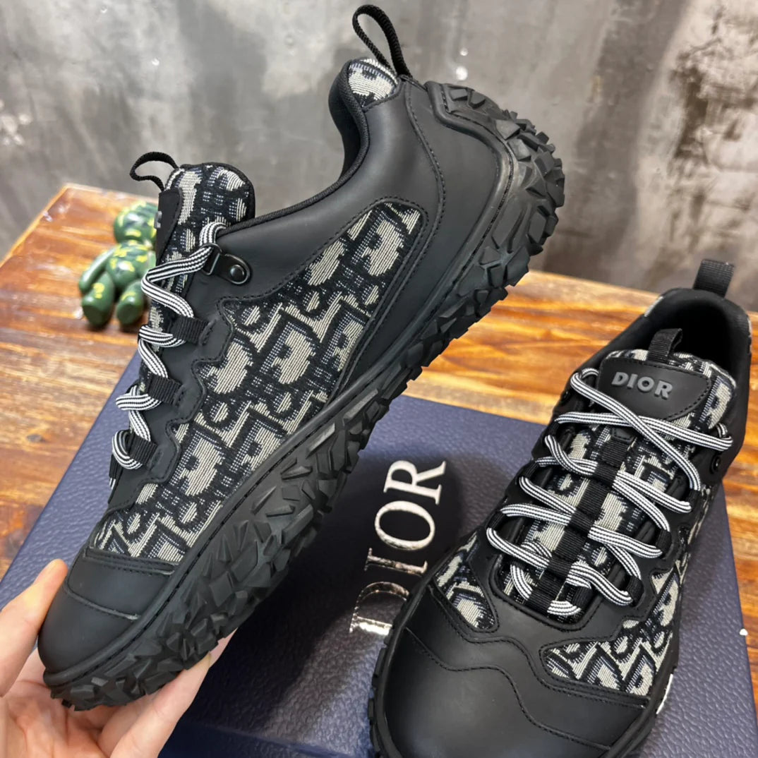 DIOR SNEAKER