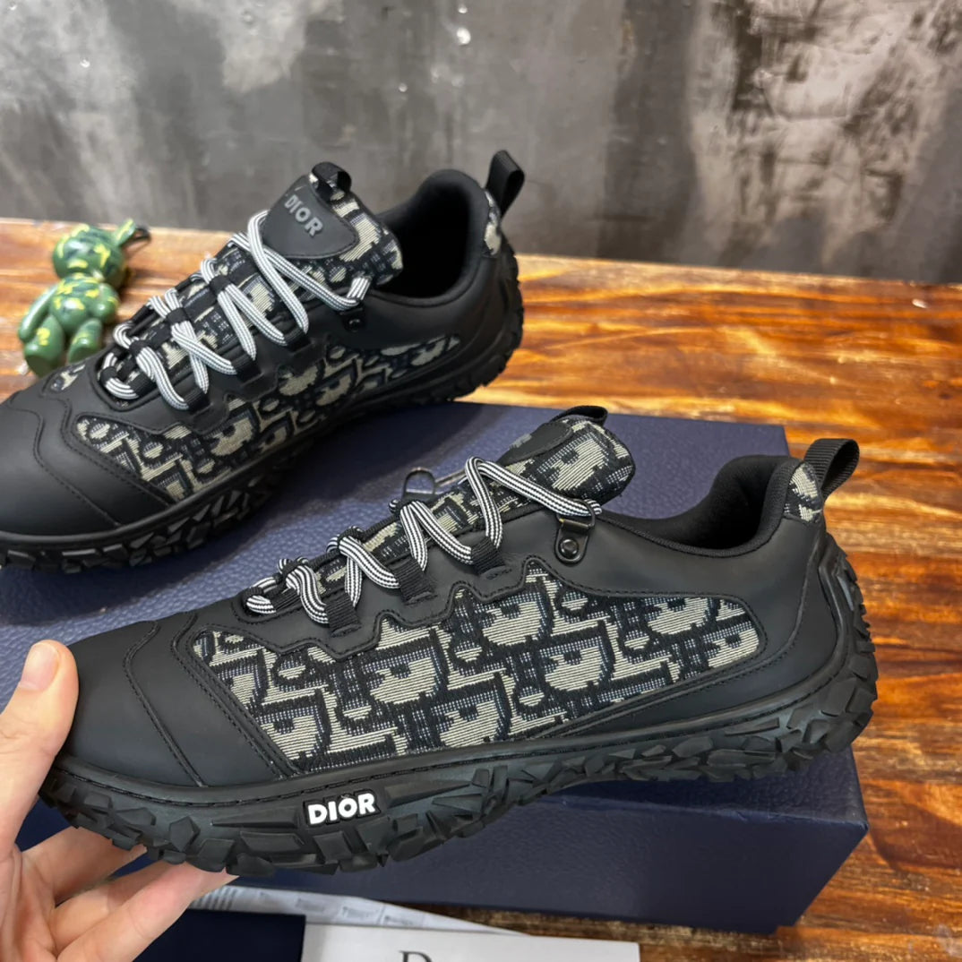 DIOR SNEAKER