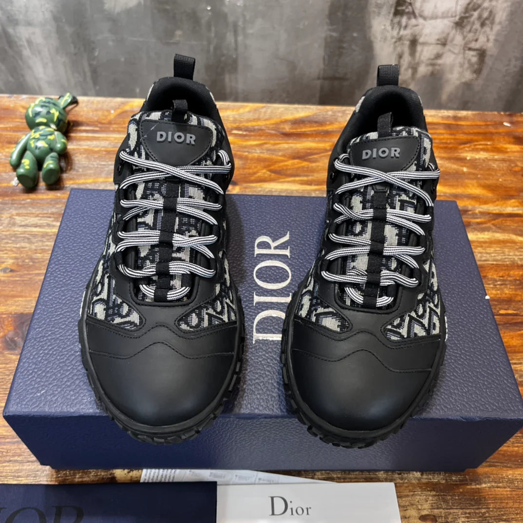 DIOR SNEAKER