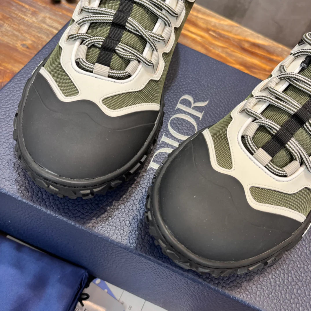 DIOR SNEAKER