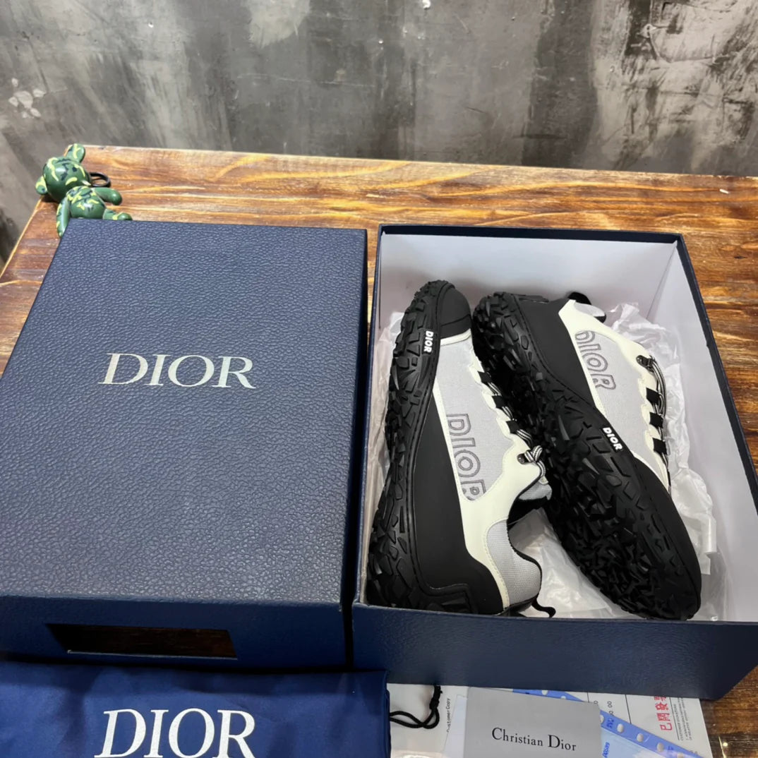 DIOR SNEAKER