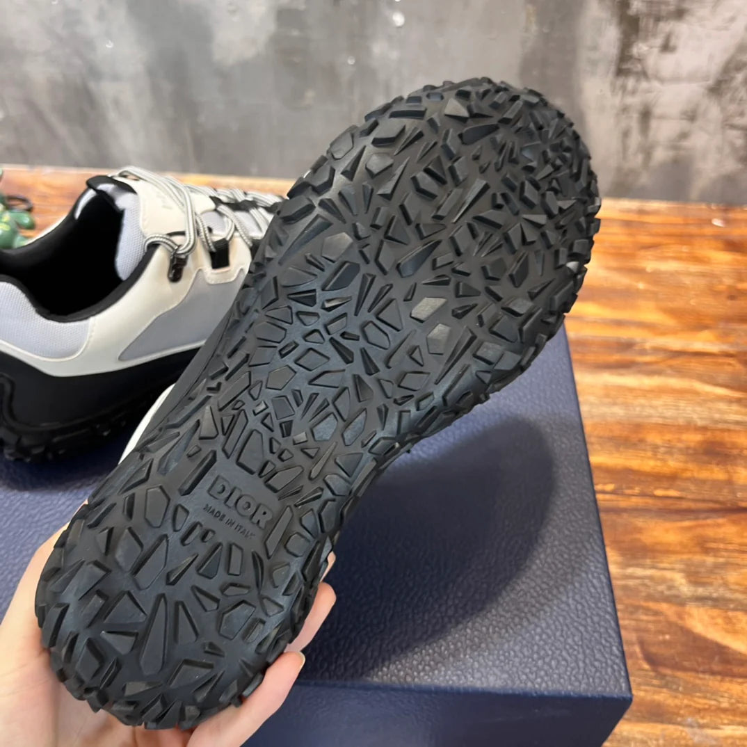 DIOR SNEAKER