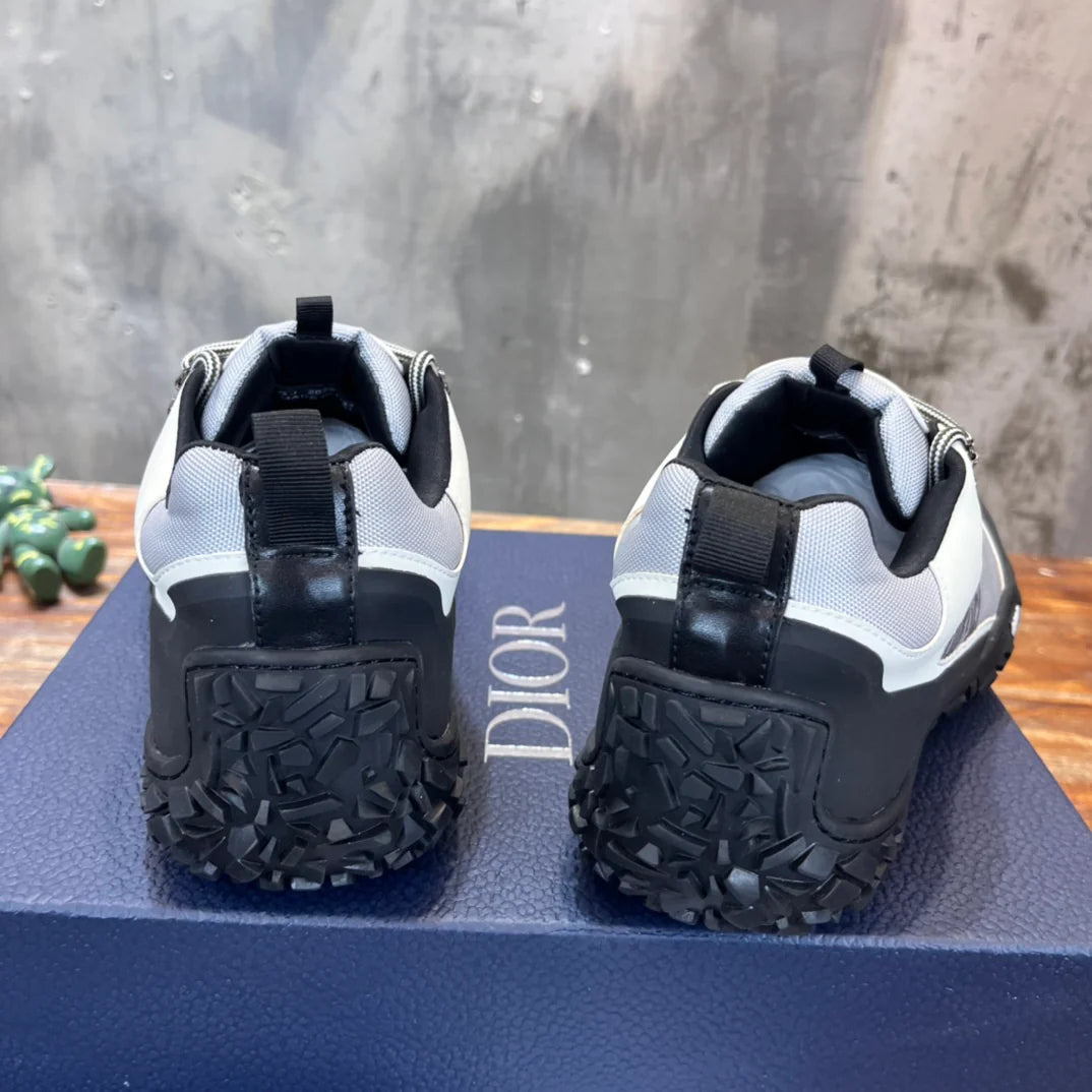 DIOR SNEAKER