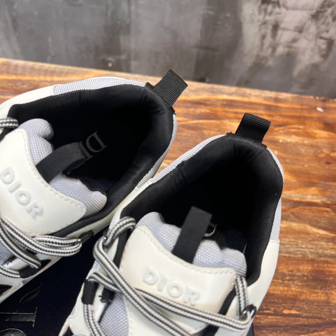 DIOR SNEAKER
