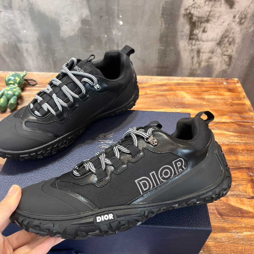 DIOR SNEAKER