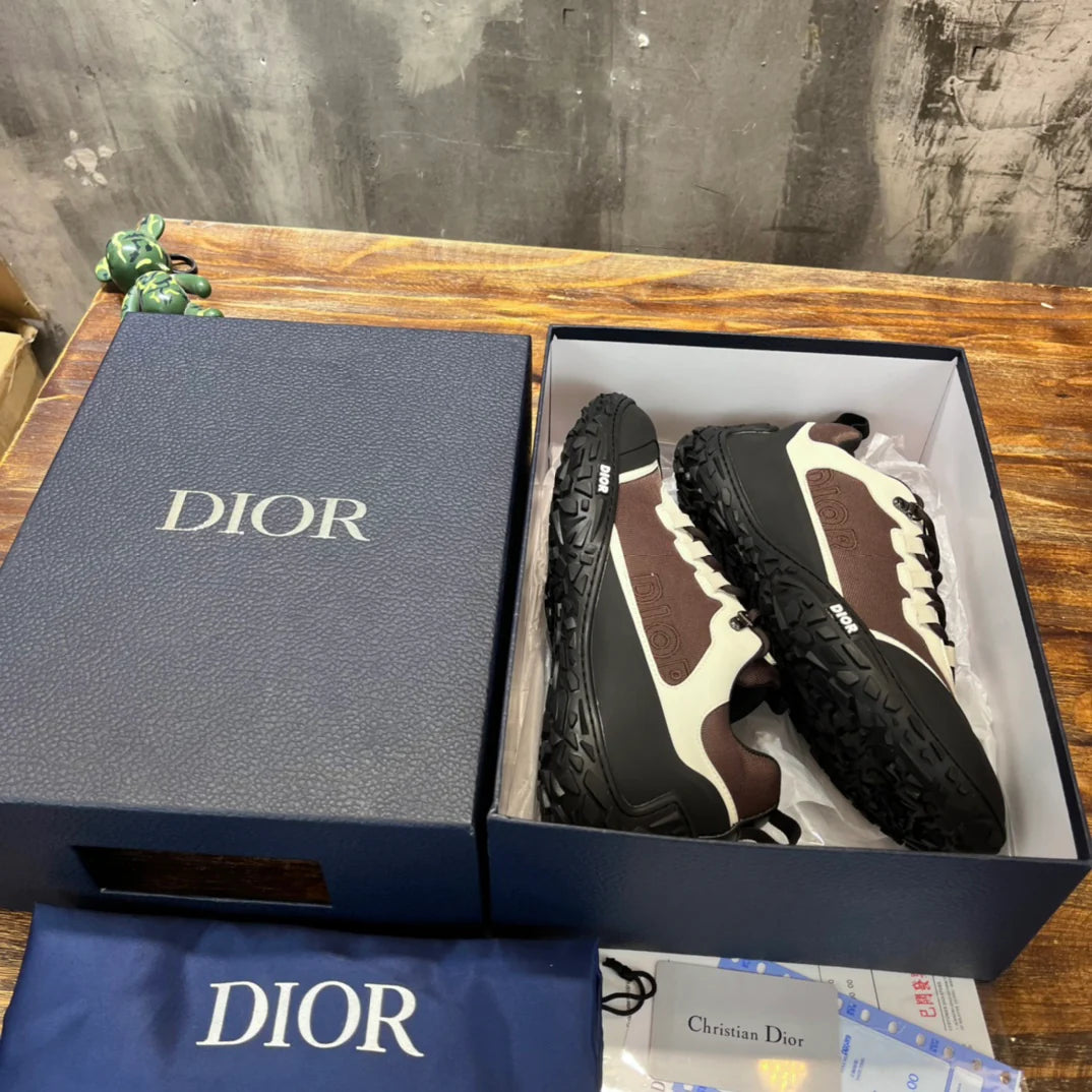 DIOR SNEAKER