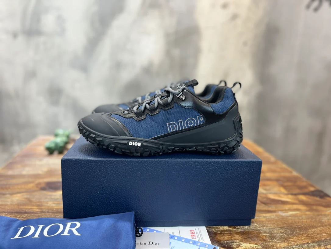 DIOR SNEAKER