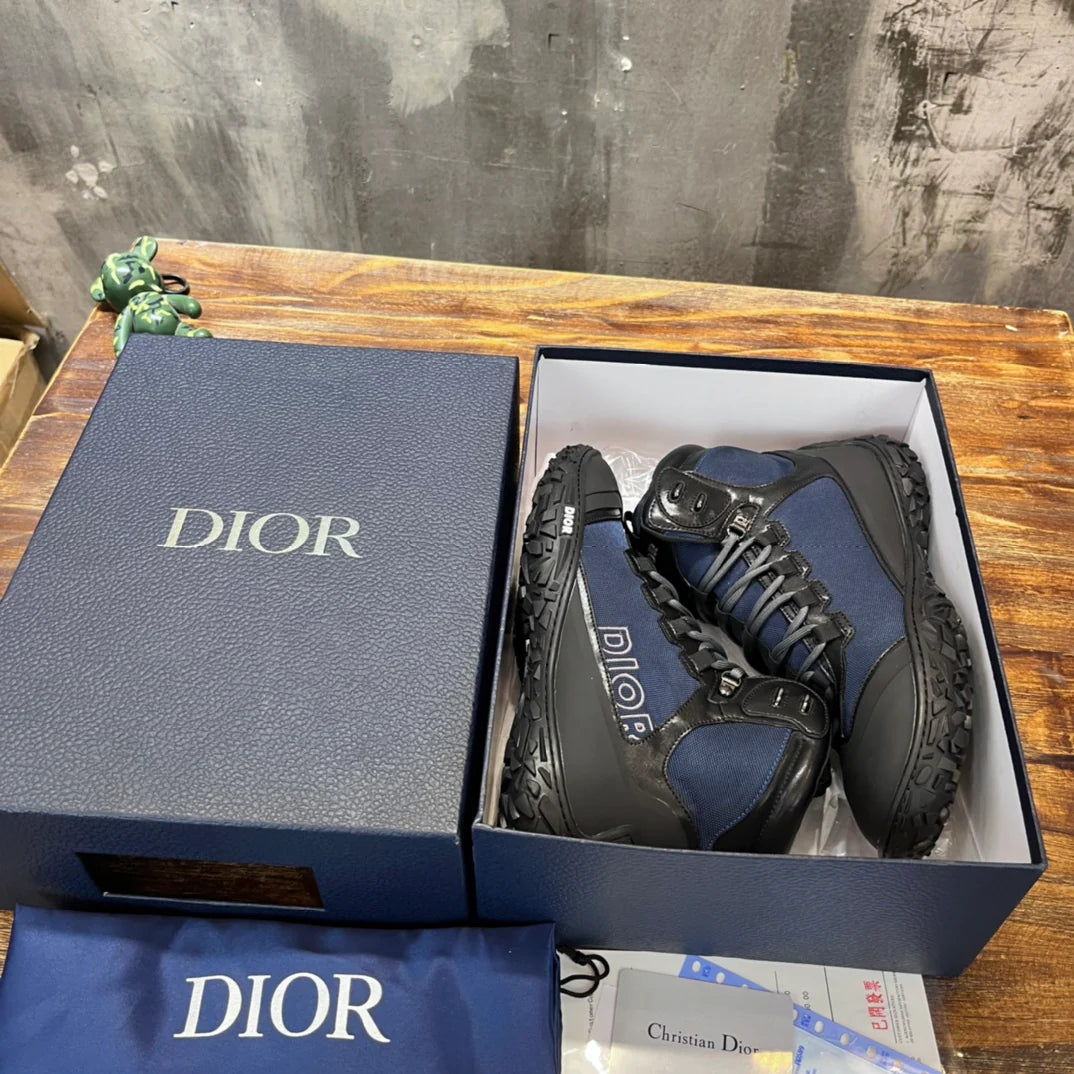 DIOR SNEAKER