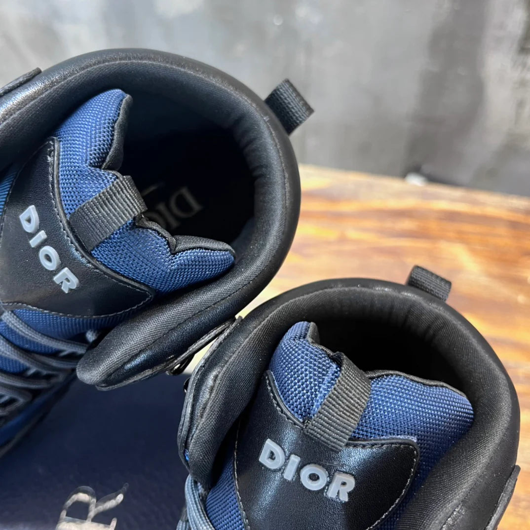 DIOR SNEAKER
