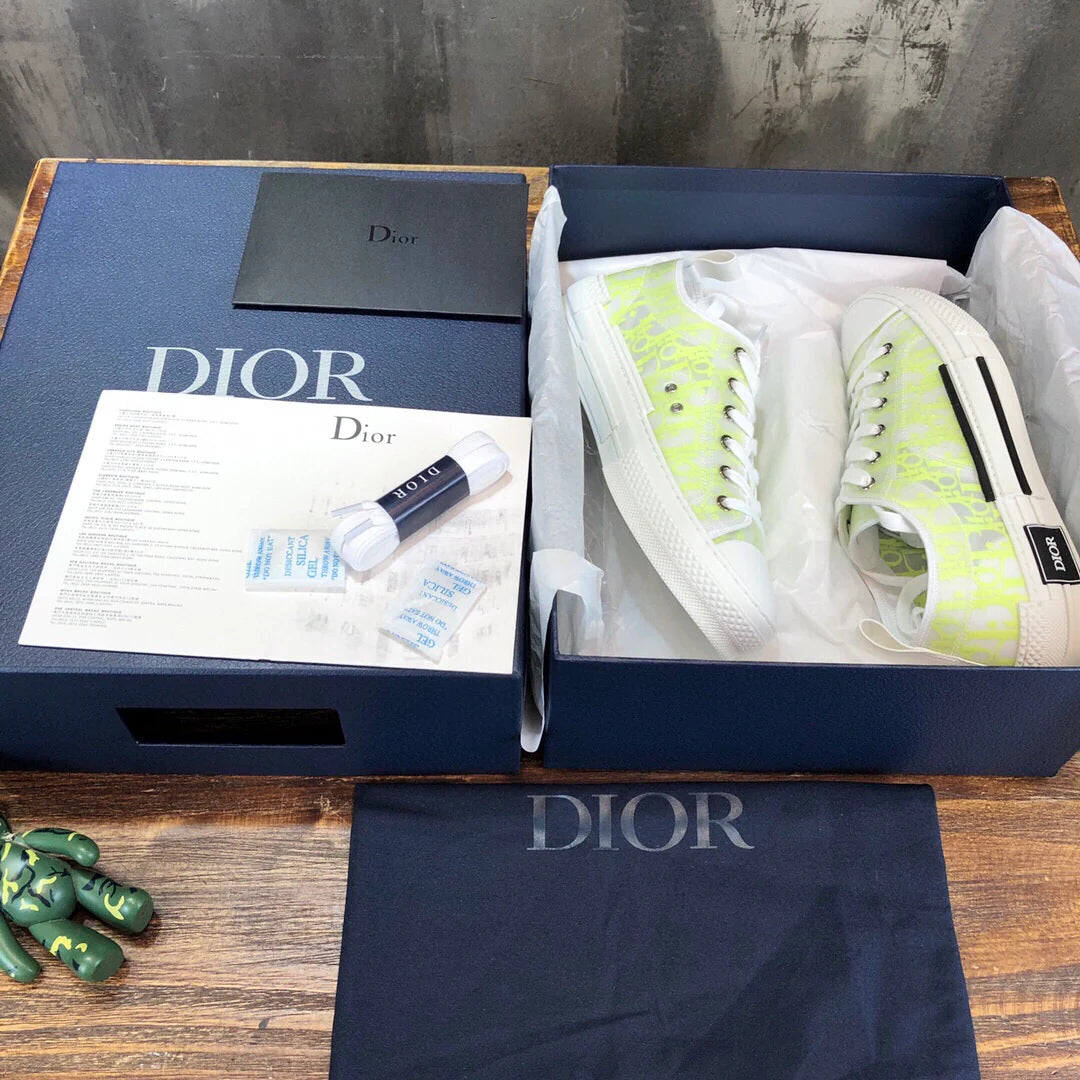 DIOR SNEAKER