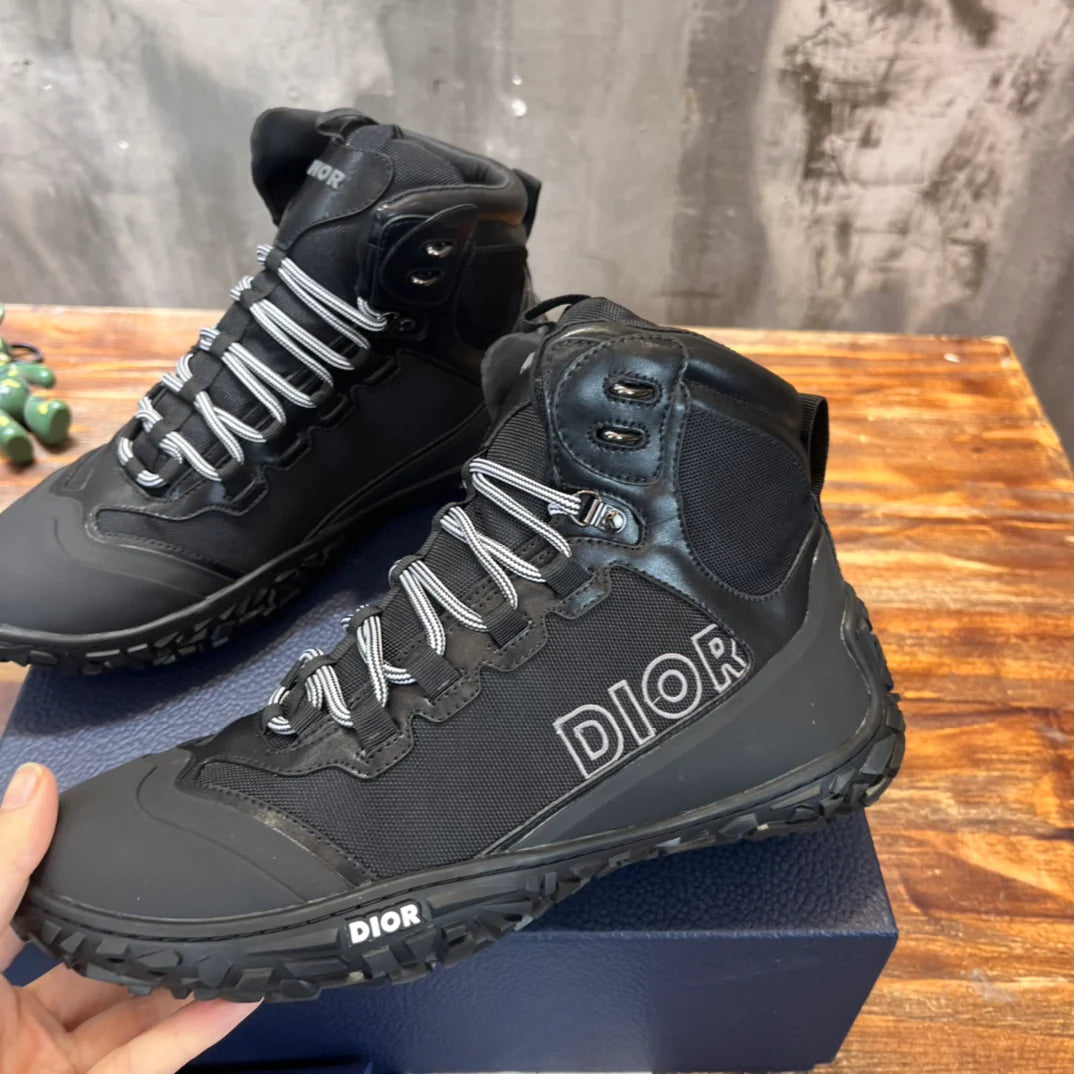 DIOR SNEAKER