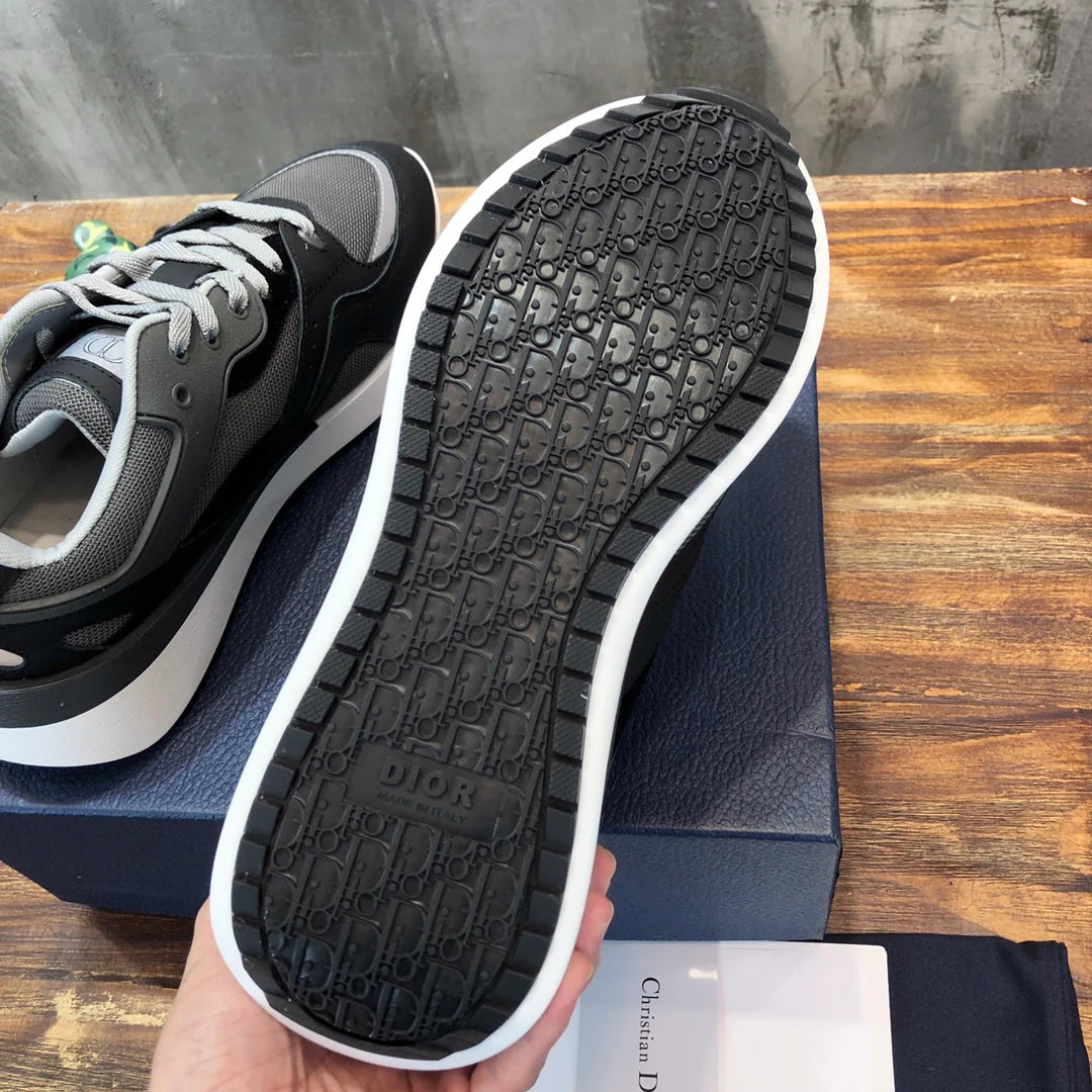 DIOR SNEAKER