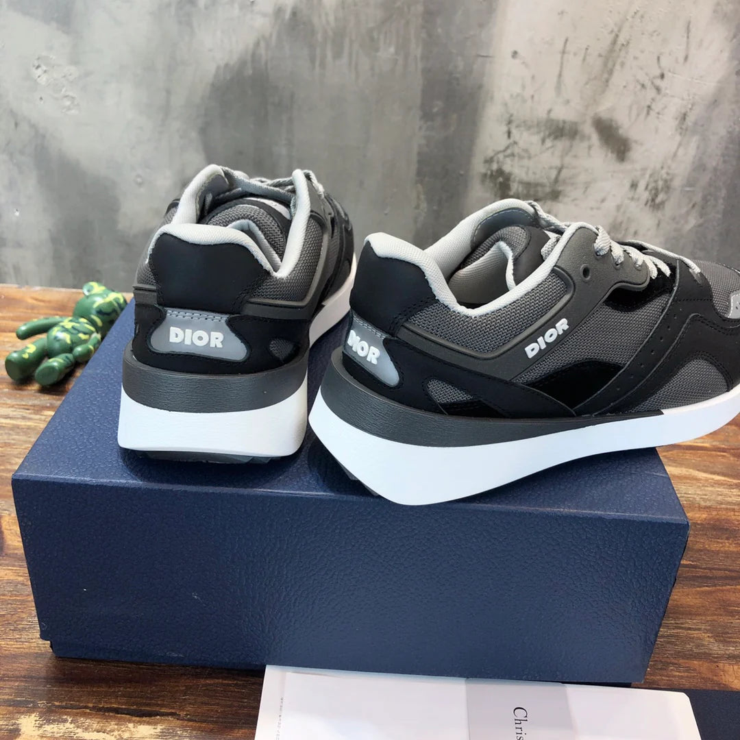 DIOR SNEAKER