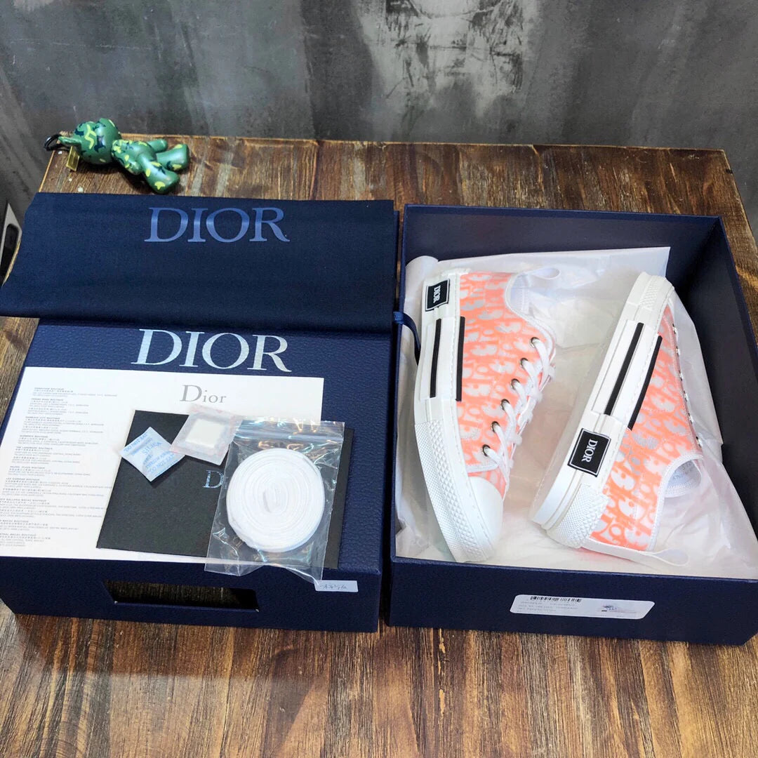 DIOR SNEAKER