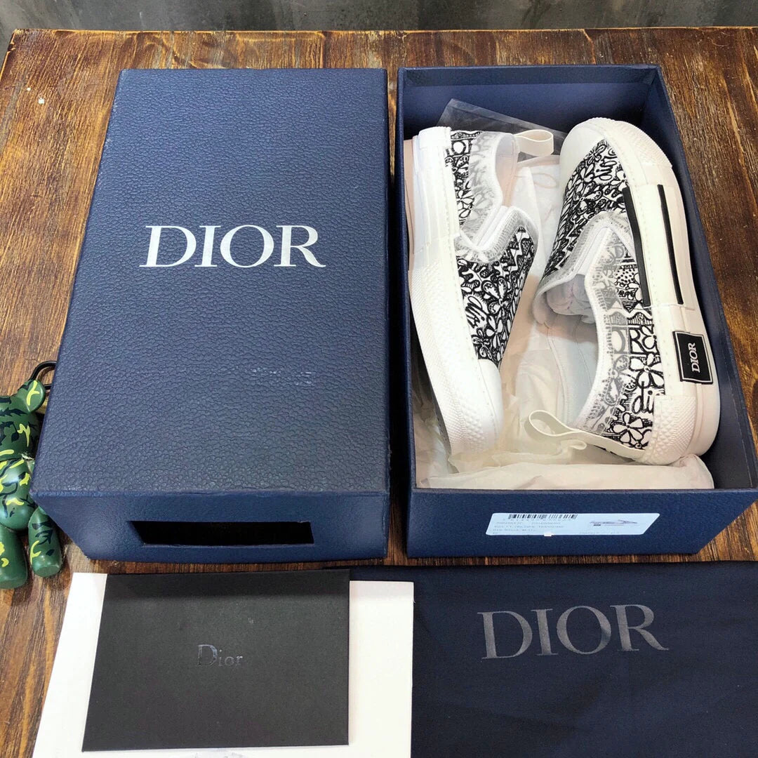DIOR SNEAKER