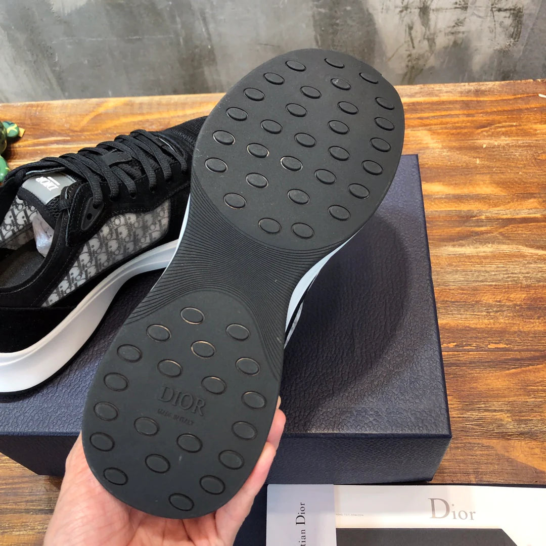 DIOR SNEAKER