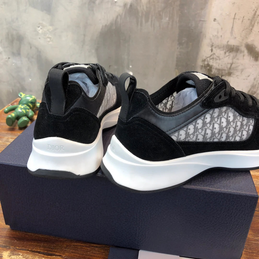DIOR SNEAKER