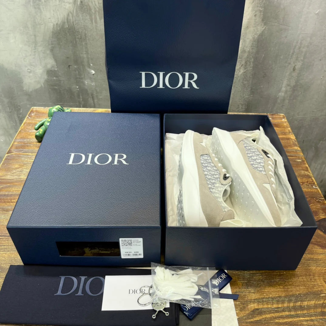 DIOR SNEAKER