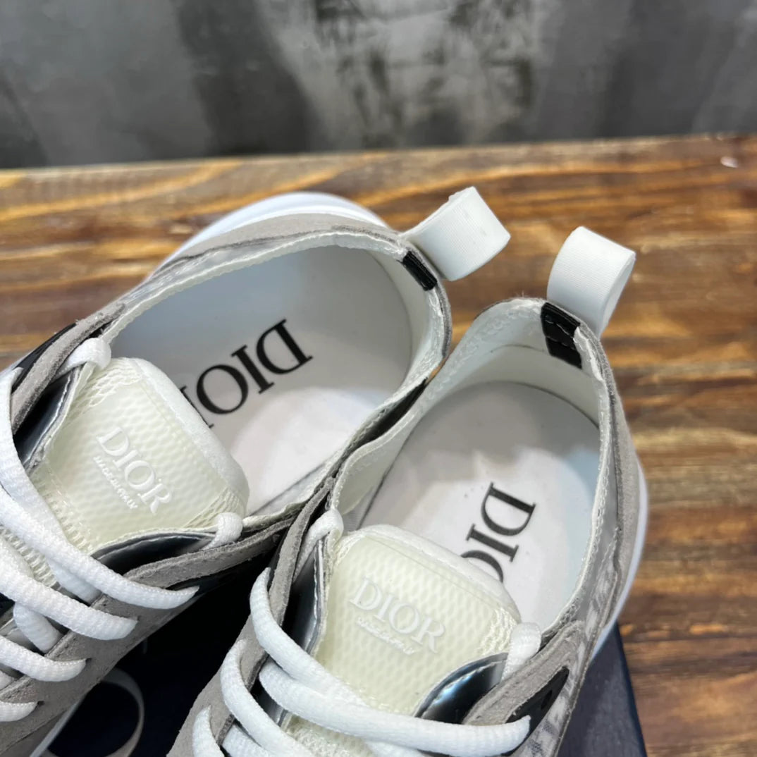DIOR SNEAKER