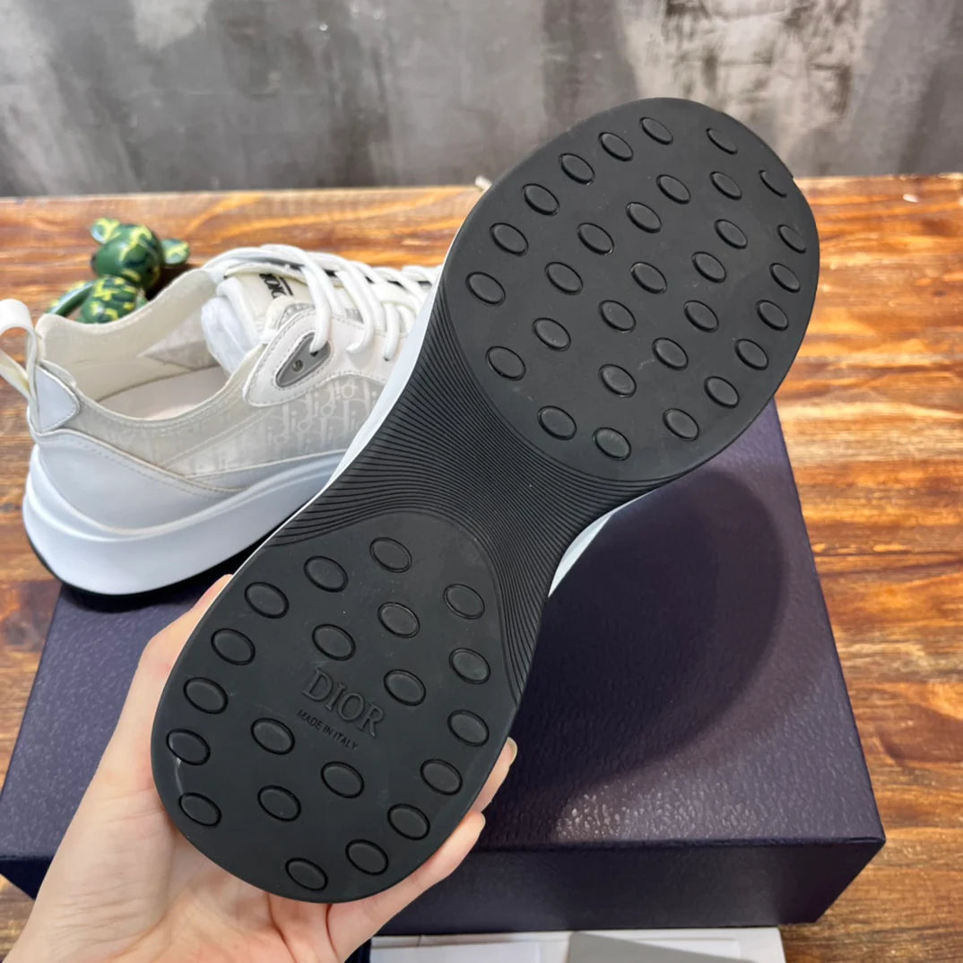 DIOR SNEAKER
