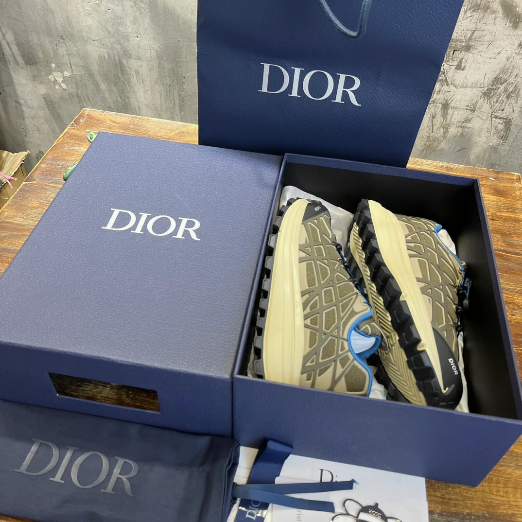 DIOR SNEAKER