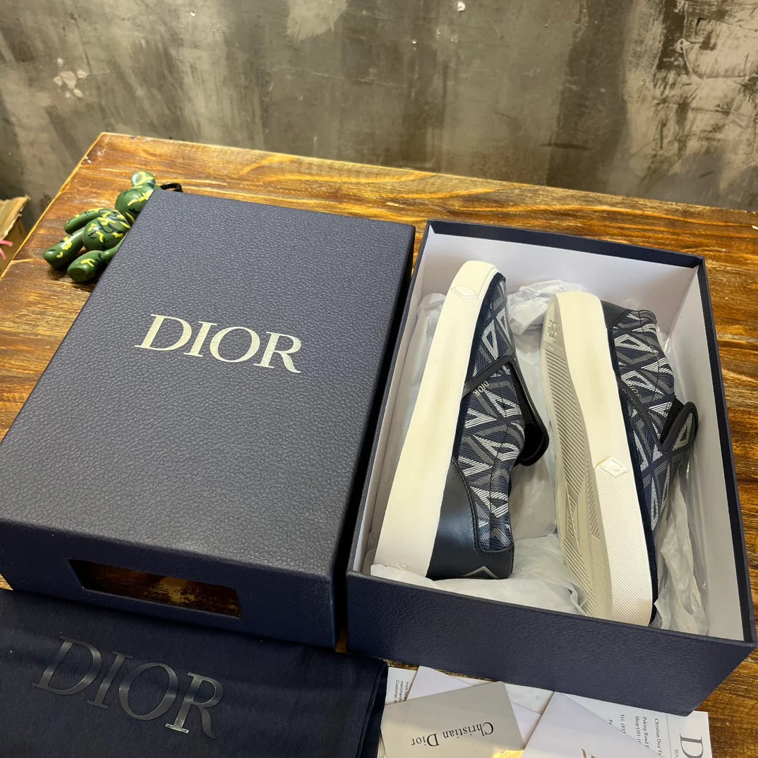 DIOR SNEAKER