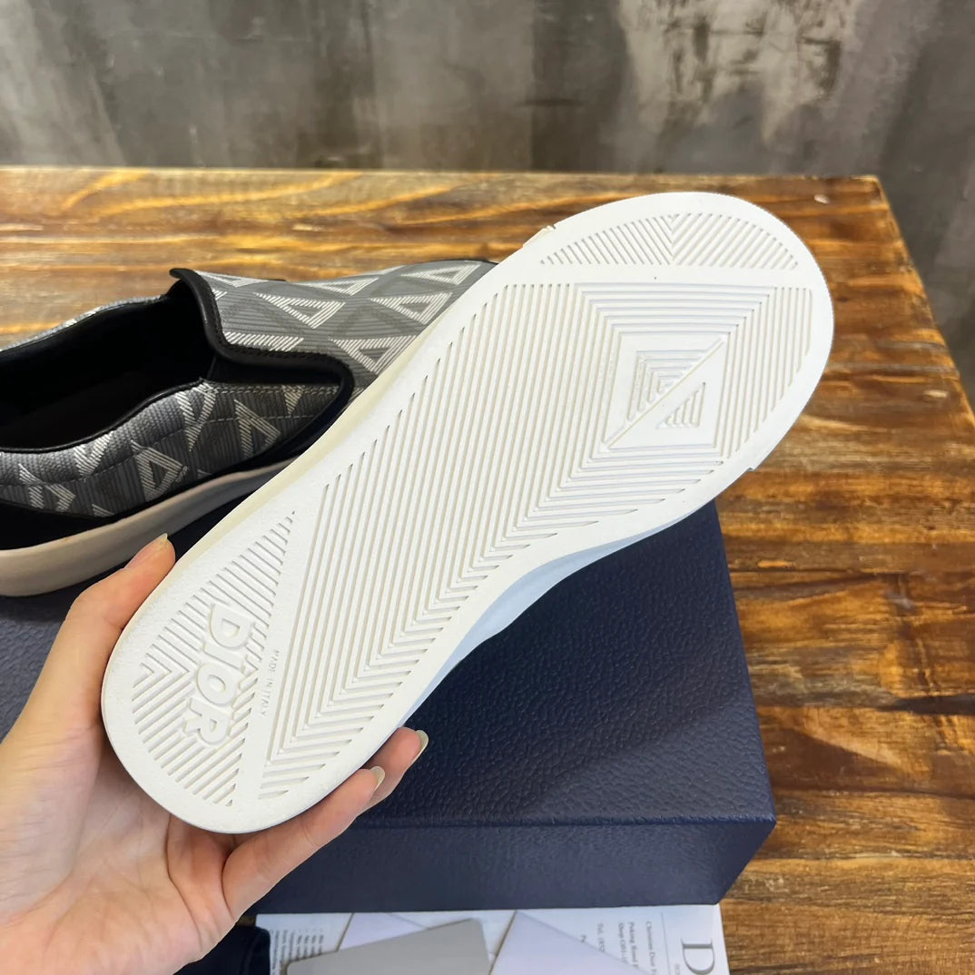 DIOR SNEAKER