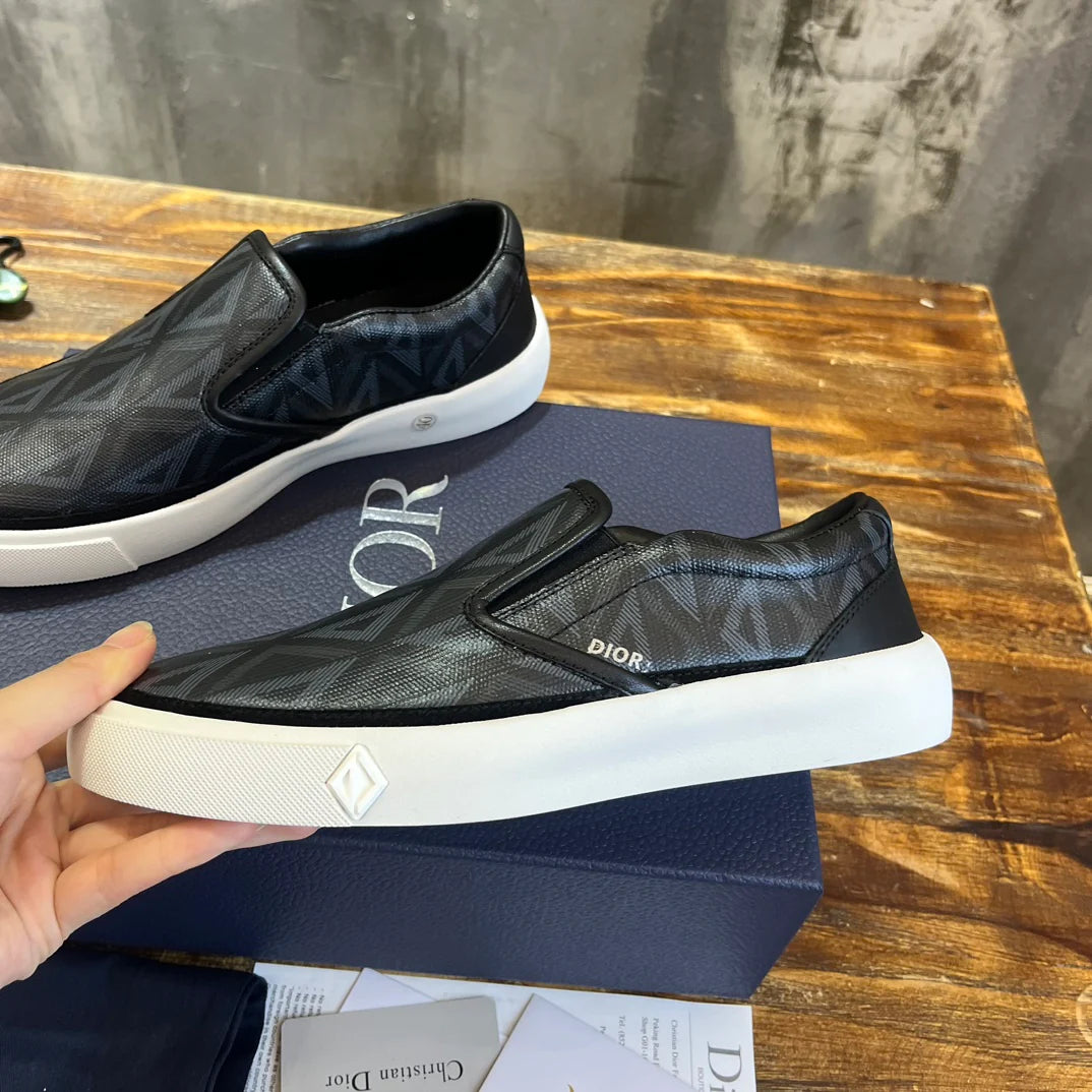 DIOR SNEAKER