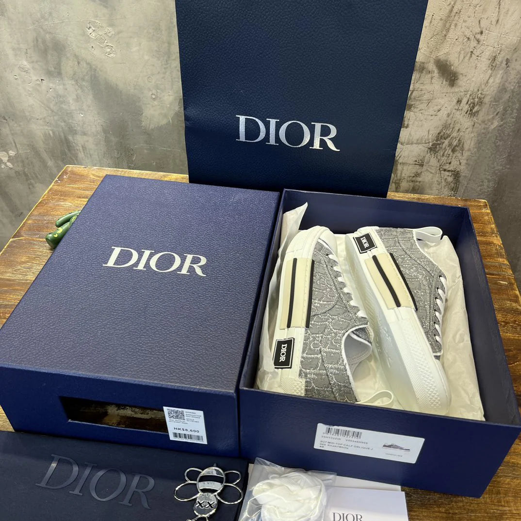 DIOR SNEAKER