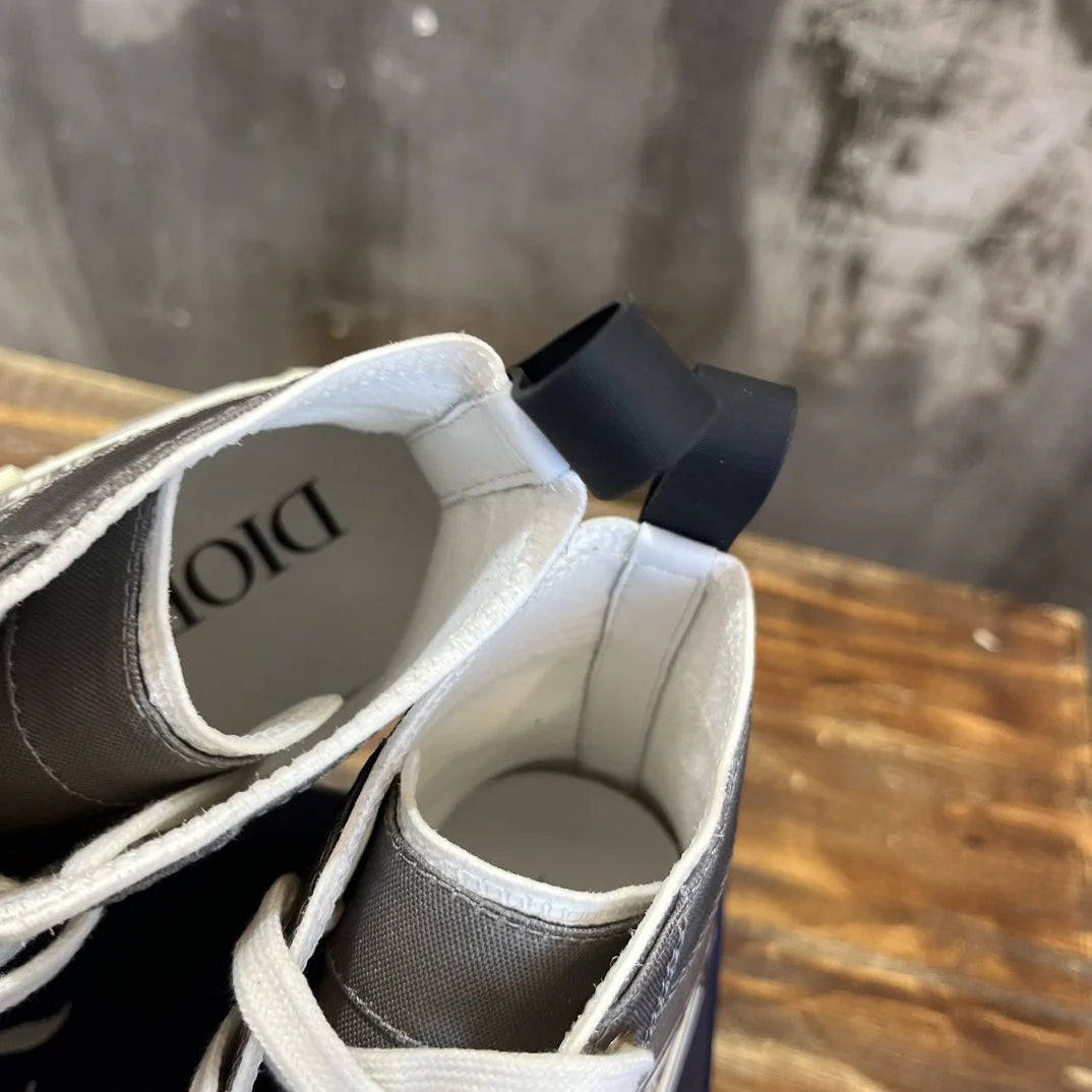 DIOR SNEAKER