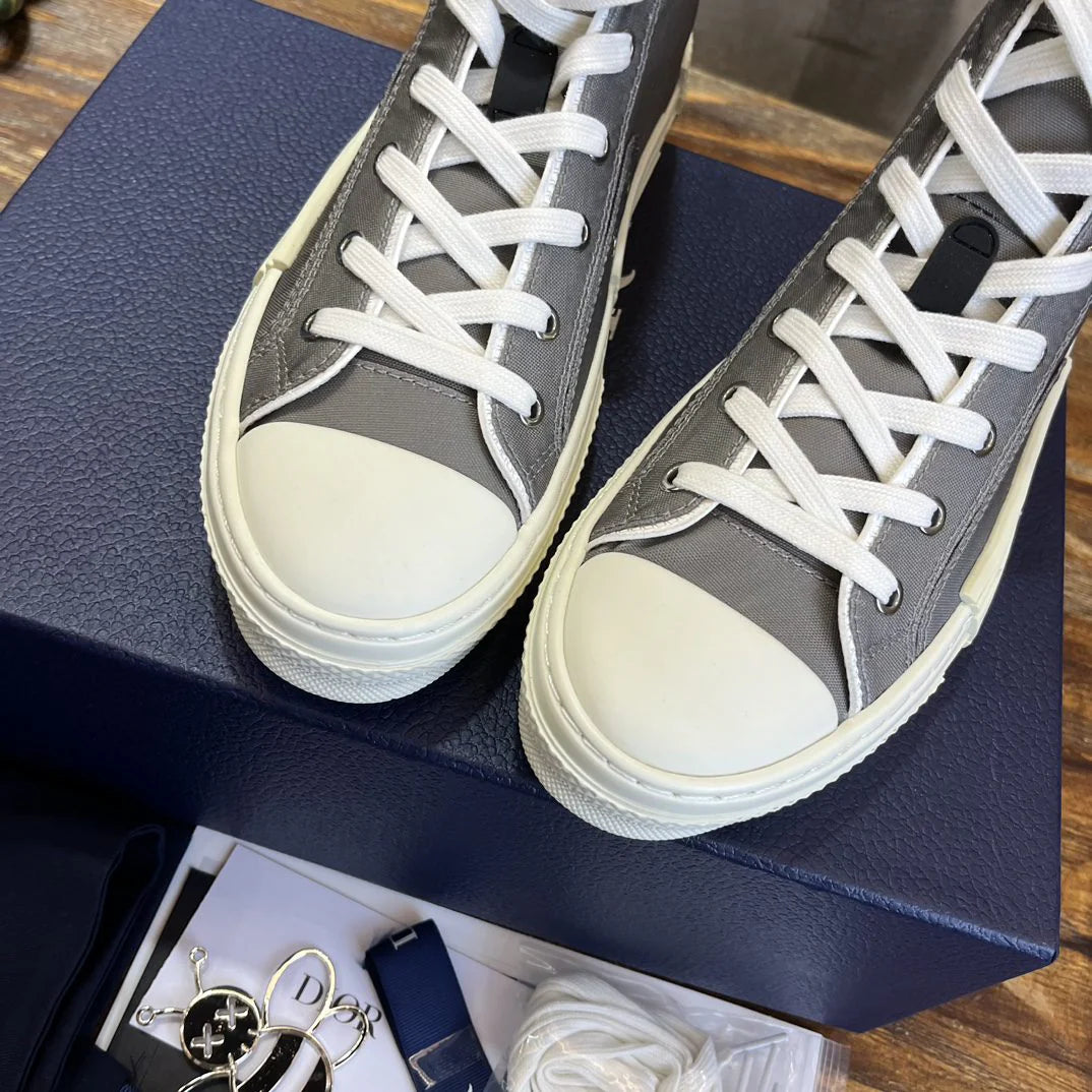 DIOR SNEAKER