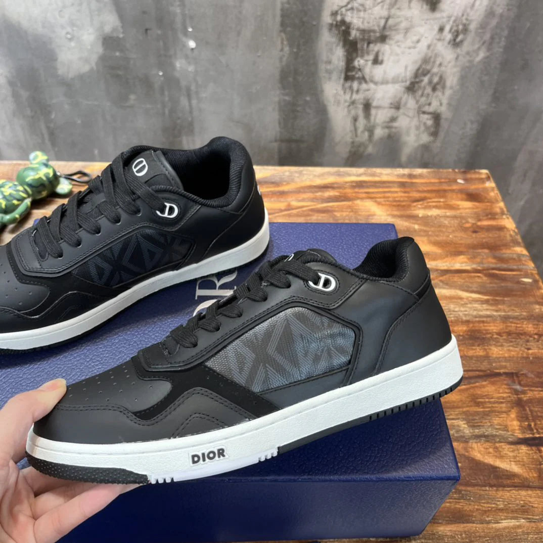 DIOR SNEAKER
