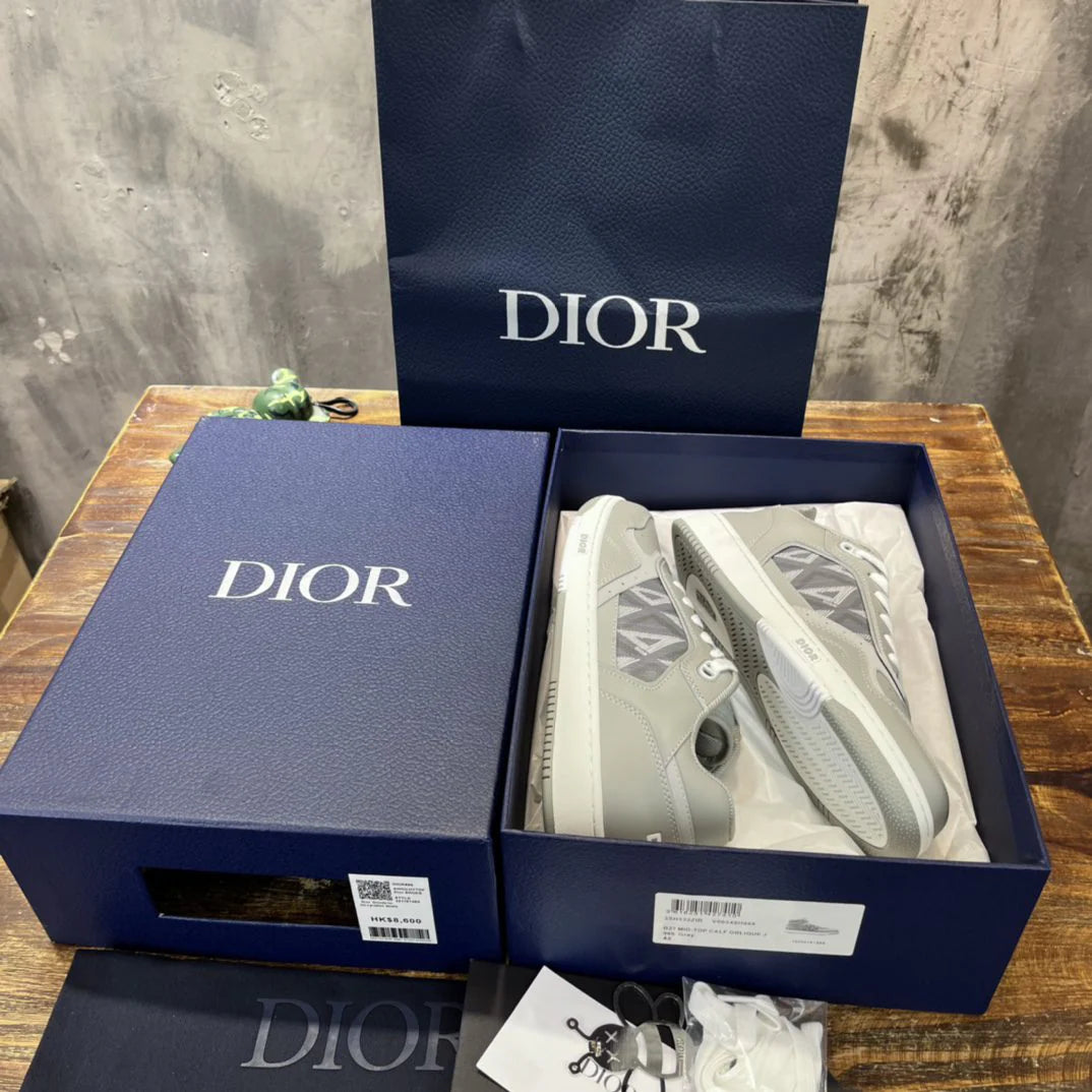 DIOR SNEAKER