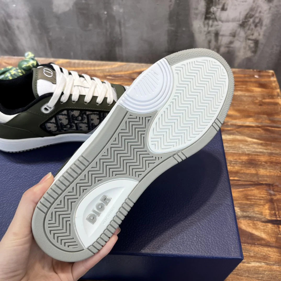 DIOR SNEAKER