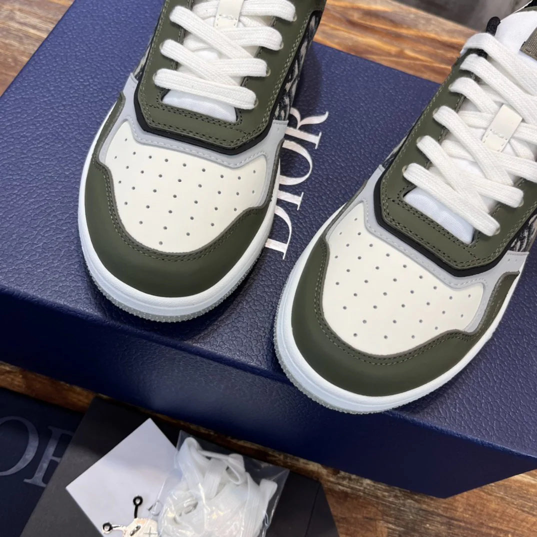 DIOR SNEAKER