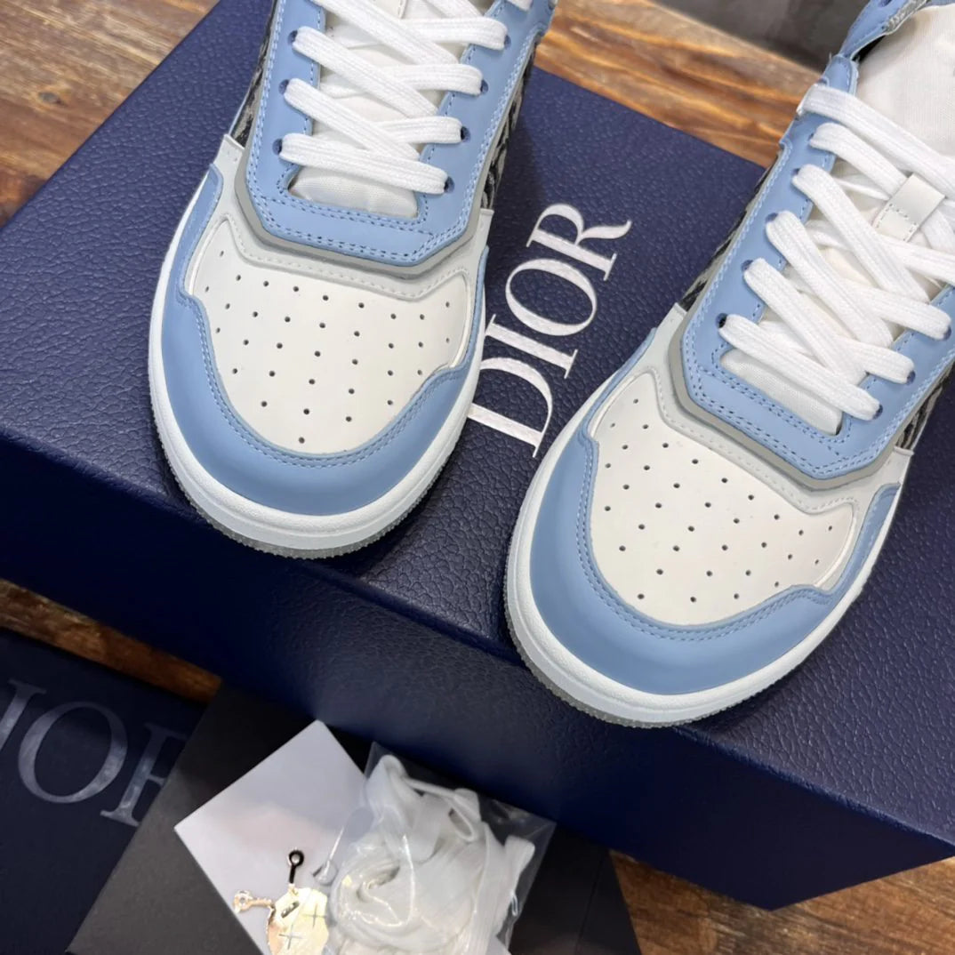 DIOR SNEAKER