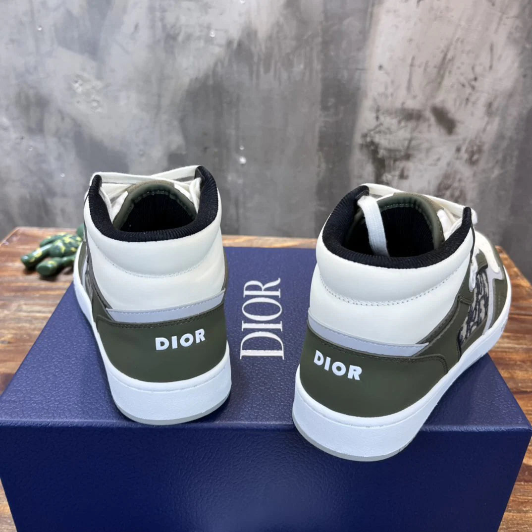 DIOR SNEAKER