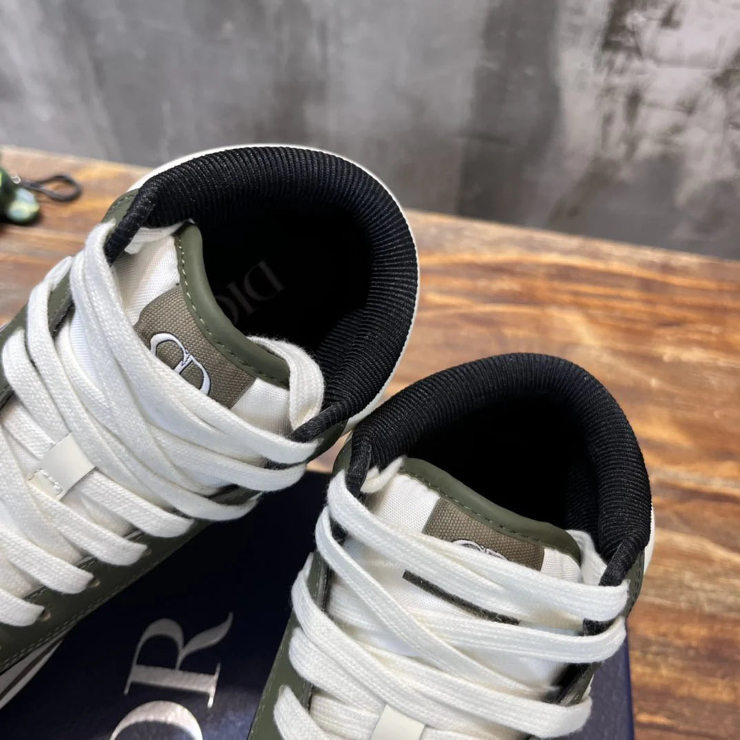 DIOR SNEAKER