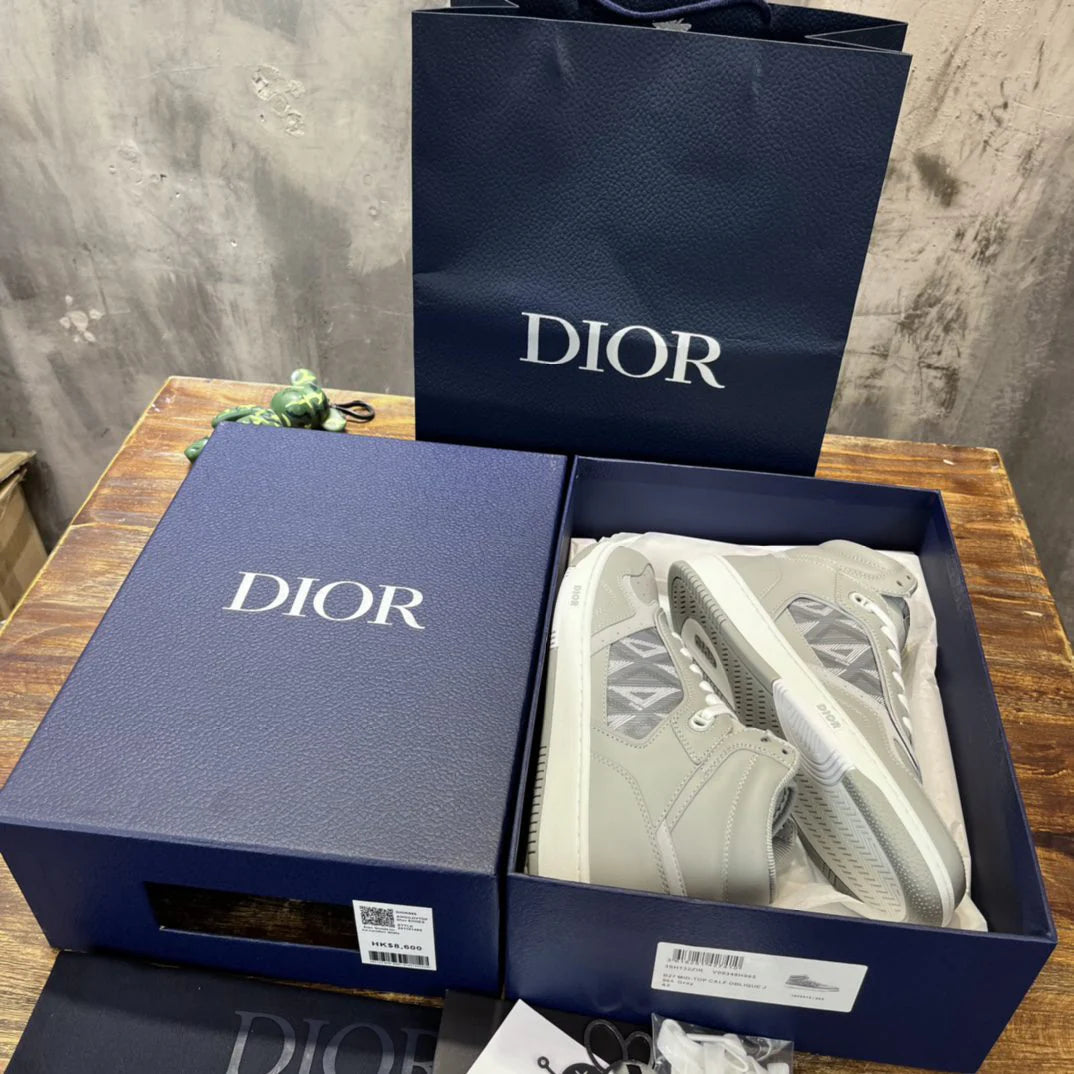 DIOR SNEAKER