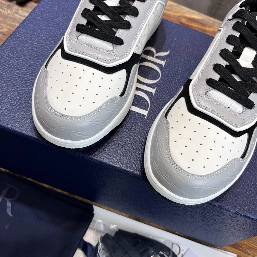DIOR SNEAKER