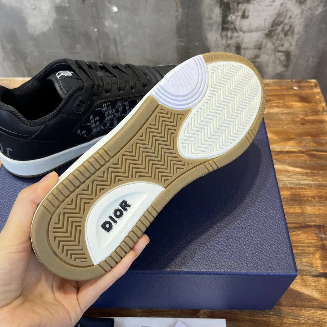 DIOR SNEAKER